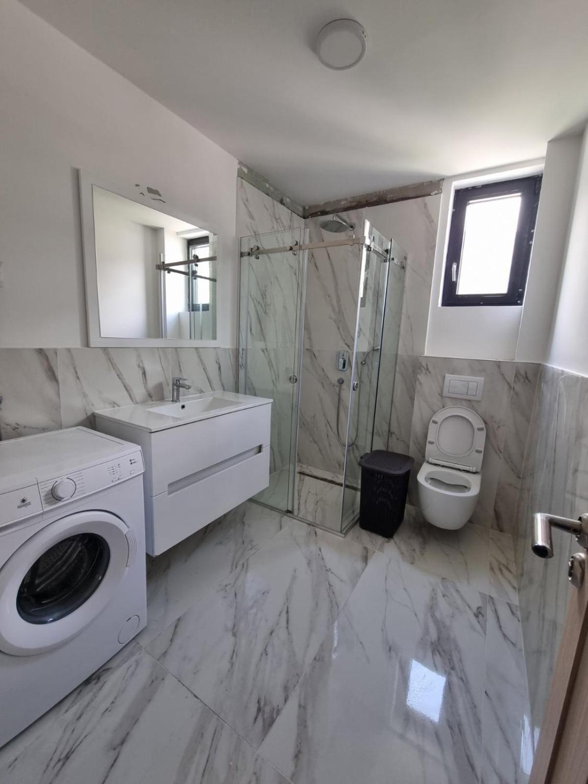 Prestige Central Apartments - Rafailovici Budva Exteriör bild