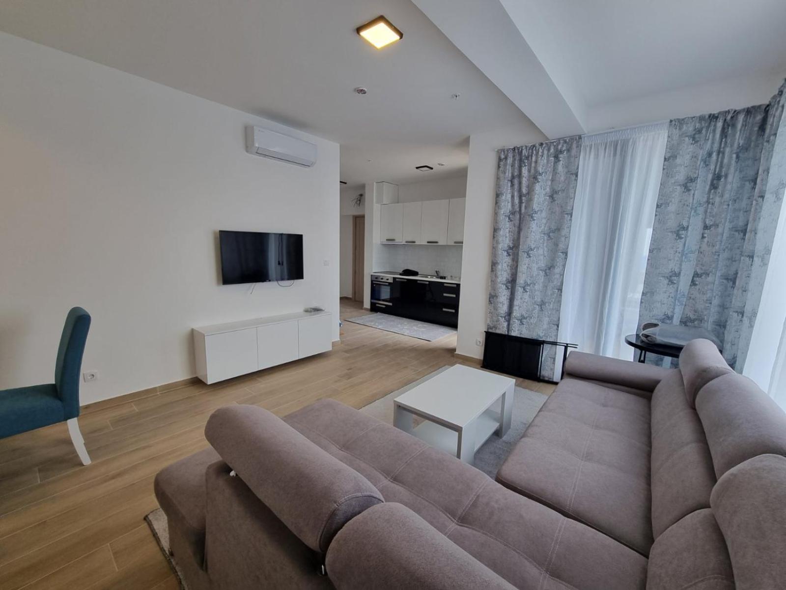 Prestige Central Apartments - Rafailovici Budva Exteriör bild