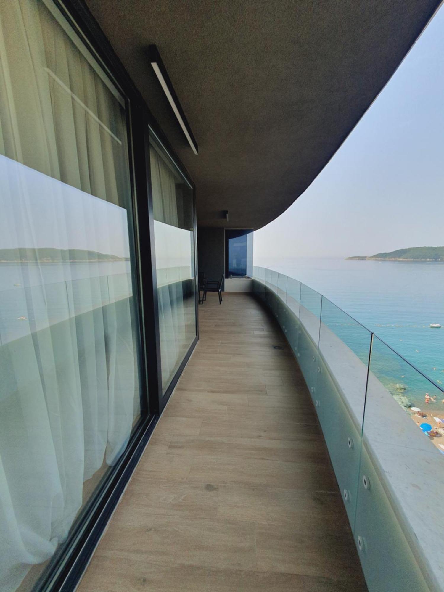 Prestige Central Apartments - Rafailovici Budva Rum bild